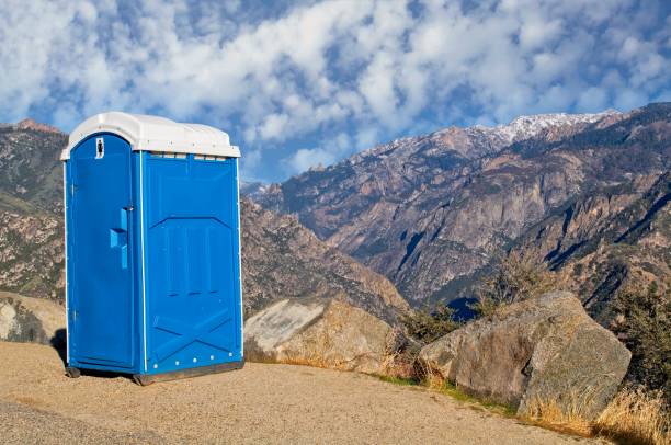 Portable Toilet Options We Offer in Devine, TX