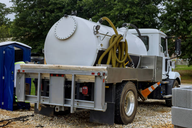 Affordable portable toilet rental in Devine, TX